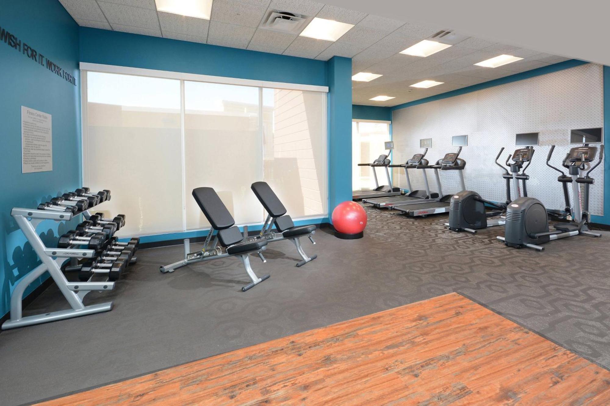Fairfield Inn & Suites By Marriott Raleigh Capital Blvd./I-540 Bagian luar foto